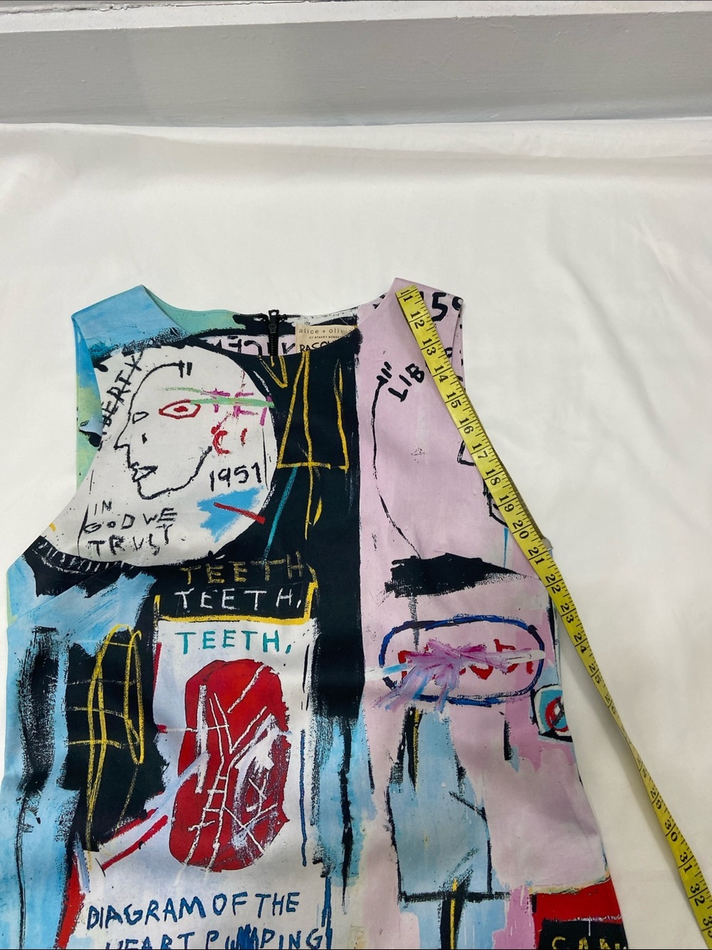 Alice + Olivia Basquiat Sleeveless Multicolored Printed Shift Dress - .Size-8 - Picture 8 of 12